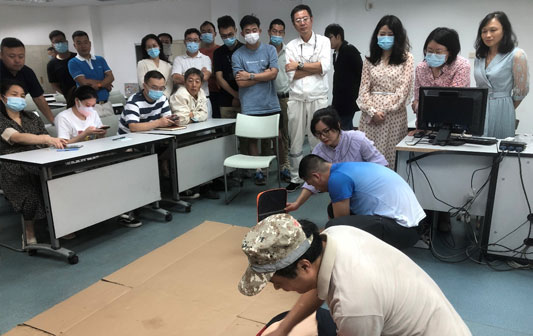 人人學(xué)急救，急救為人人