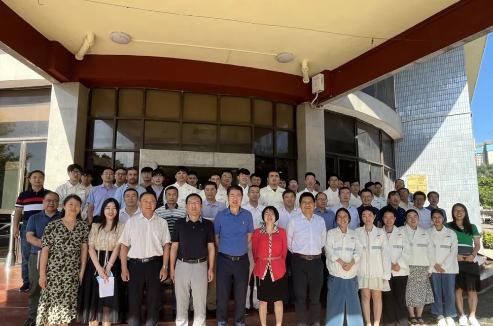 點(diǎn)亮夢(mèng)想，為夢(mèng)想起航