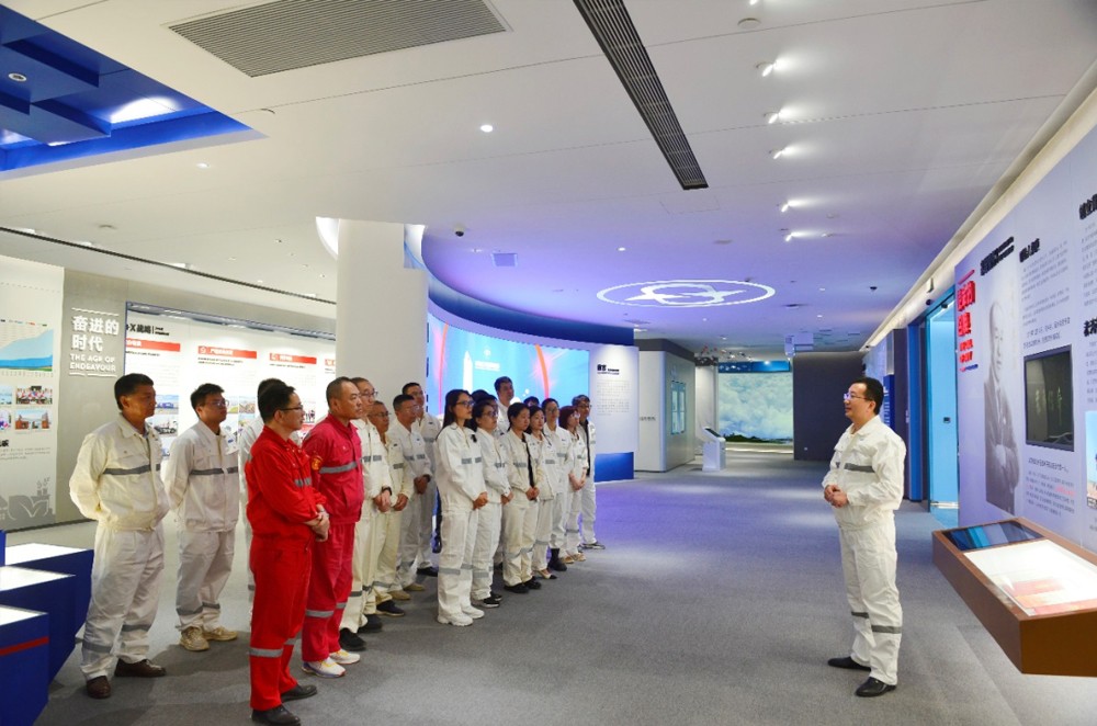 勝寶旺組織員工前往中國南山集團(tuán)展覽館參觀學(xué)習(xí)